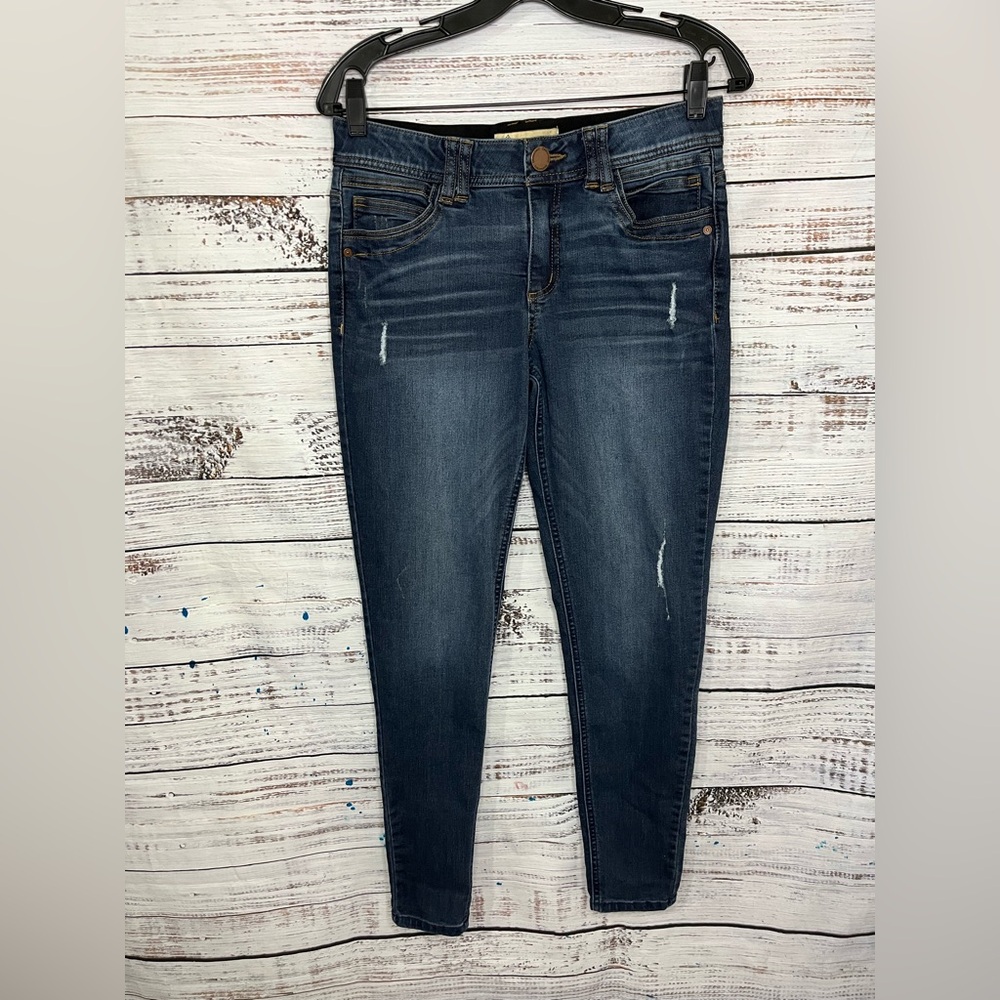 Democracy Ab Technology Skinny Jeans Size 6 Stretch Distressed